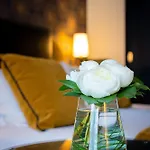 Western Le Moderne Hotel 4*