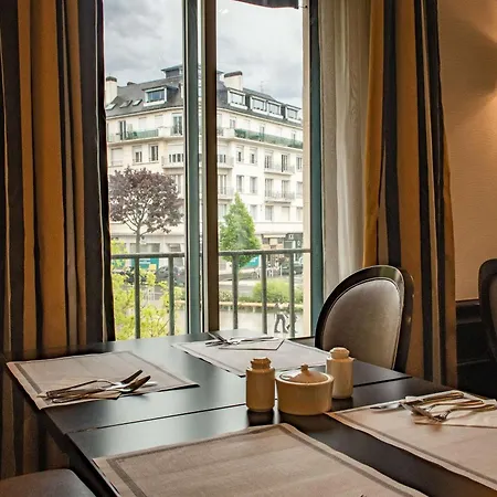 Western Le Moderne Hotel 4*