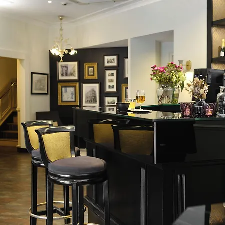 Western Le Moderne 4* Caen