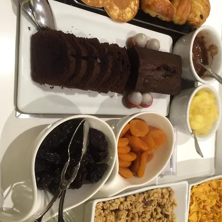 Western Le Moderne カーン