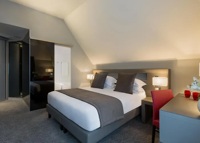 Western Le Moderne 4* Caen